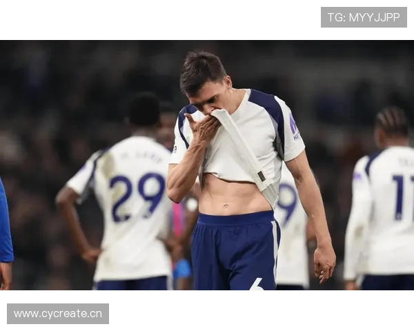 热刺进攻再猛，也藏不住防守崩盘的真相？